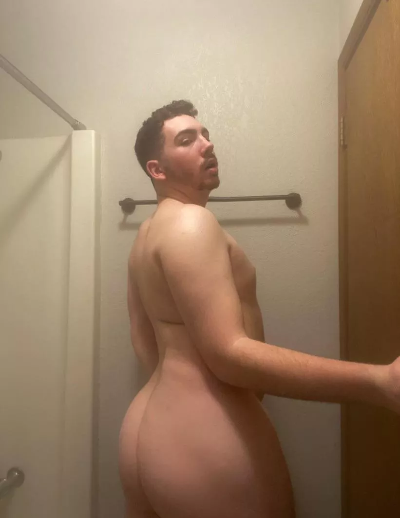 I’ll bring the cake you bring the pound 🍰