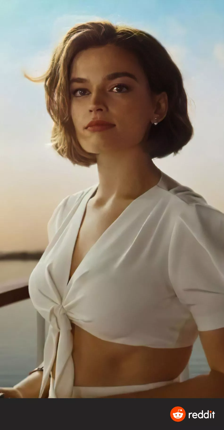 I'll feed pics for buds that play Emma Mackey for me