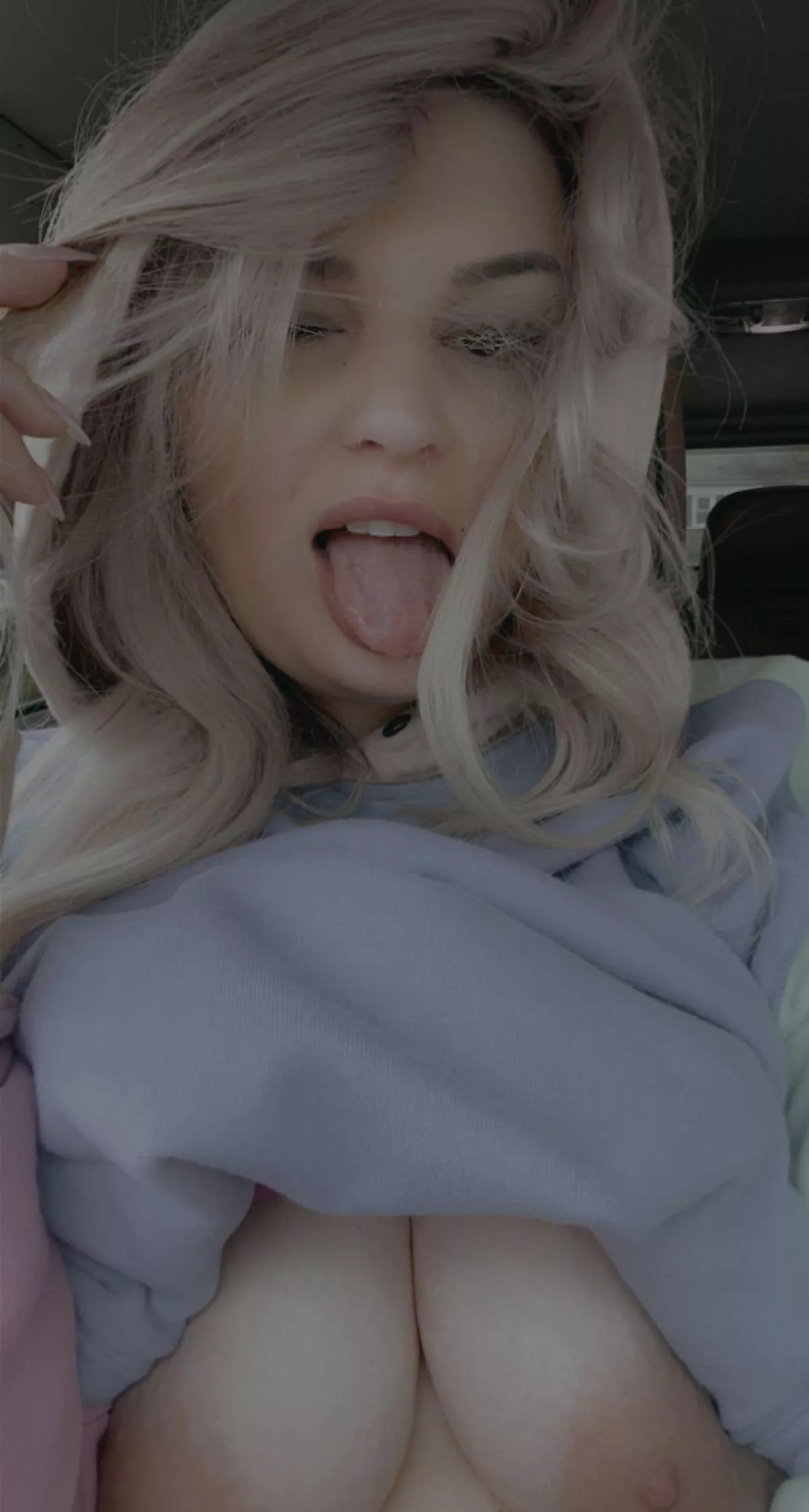 i’ll flash anywhere ☺️