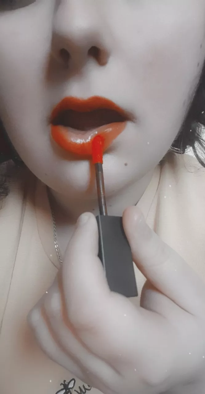 I'll leave my lip gloss all over your cock 💋💞