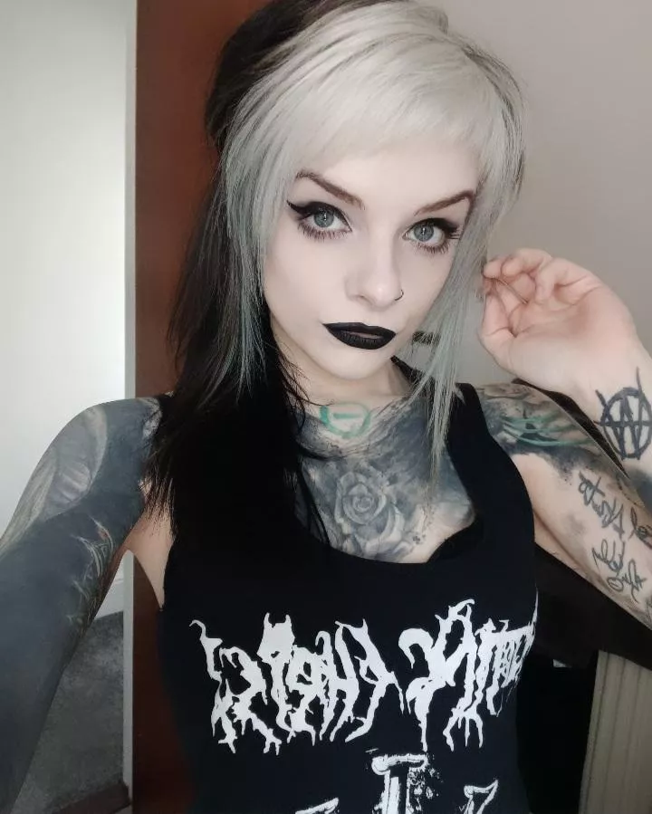 I'll suck your dick before asking your name I'll suck your dick before asking your name