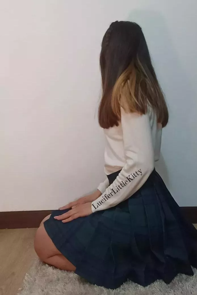 I'll wait for you here, like the good girl I am I'll wait for you here, like the good girl I am