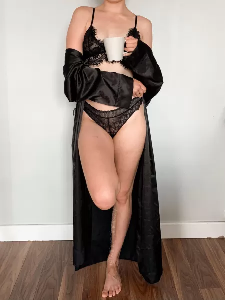Iโm 19 yo collage girl that want to make living with your money ๐ฅต i can offer You my sexy body ๐ slim with long legs and Big booty โค๏ธโ๐ฅalso pierced nipples โwhy donโt You follow me yet? ๐