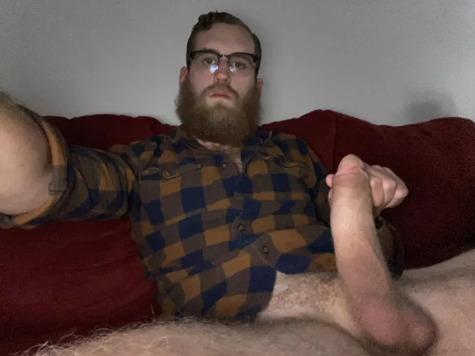 Iβm 21 / 6β6β / 225 pounds with a monster cock