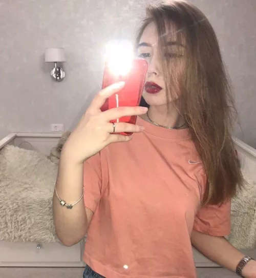 I'm 21 ı need a serious mother-daughter relationship