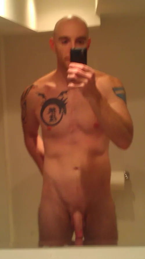 I'm a guy with tattoos, but do you consider me a hot guy with tattoos?