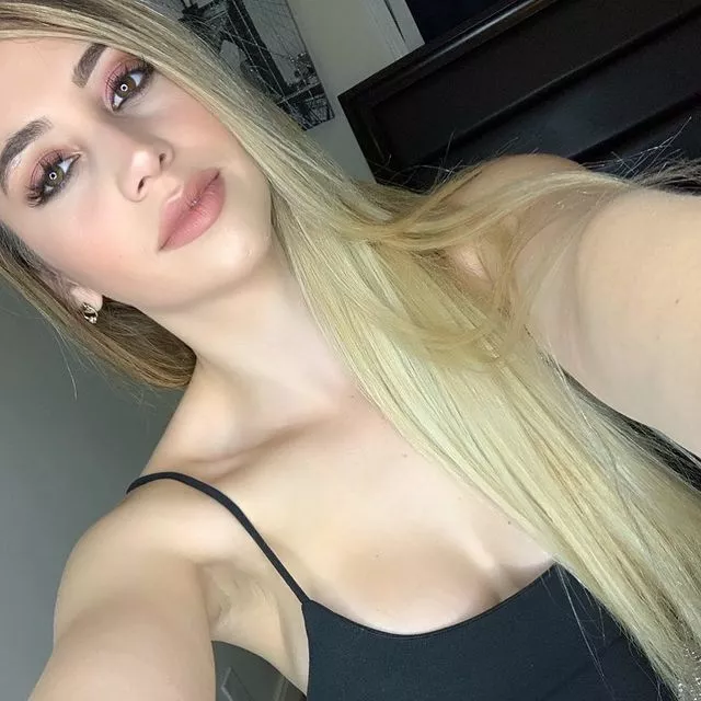 I’m a simple mistress seeking a submissive slave to explore my kinks chat me on Snapchat n_hembrown21 I’m a simple mistress seeking a submissive slave to explore my kinks chat me on Snapchat n_hembrown21