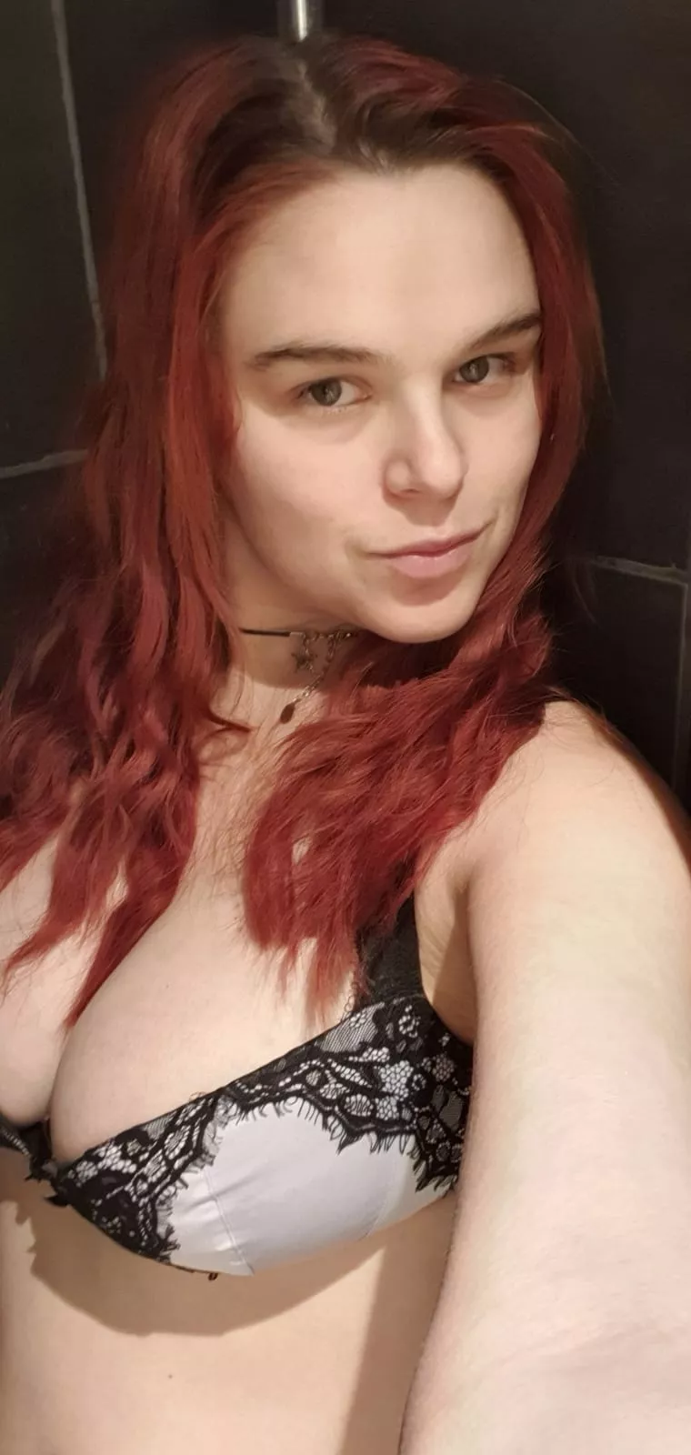 I'm a submissive mum of 2. I live to please in the bedroom