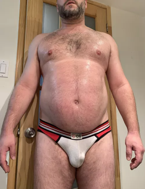 Iām a sweaty and horny bear after working out.. who can I fuck over the bench??