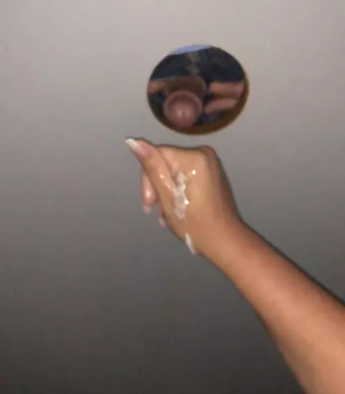 Iβm an actual slut for strangers cum.