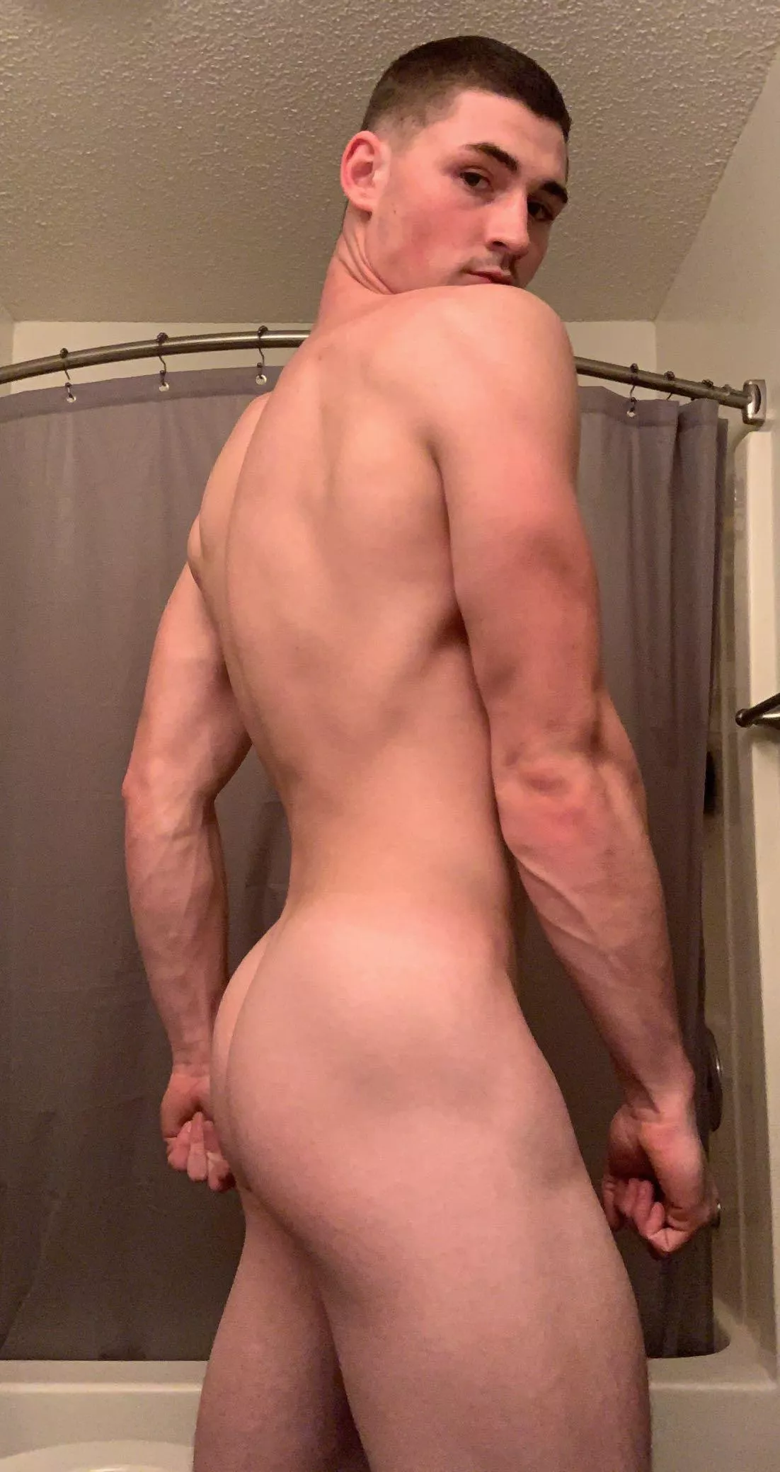 I’m bored. Any ideassss???