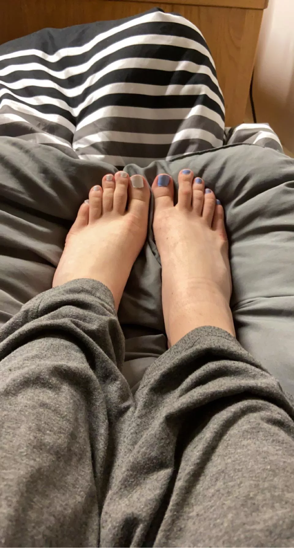 i’m bored of these colors, should i change them? 💙