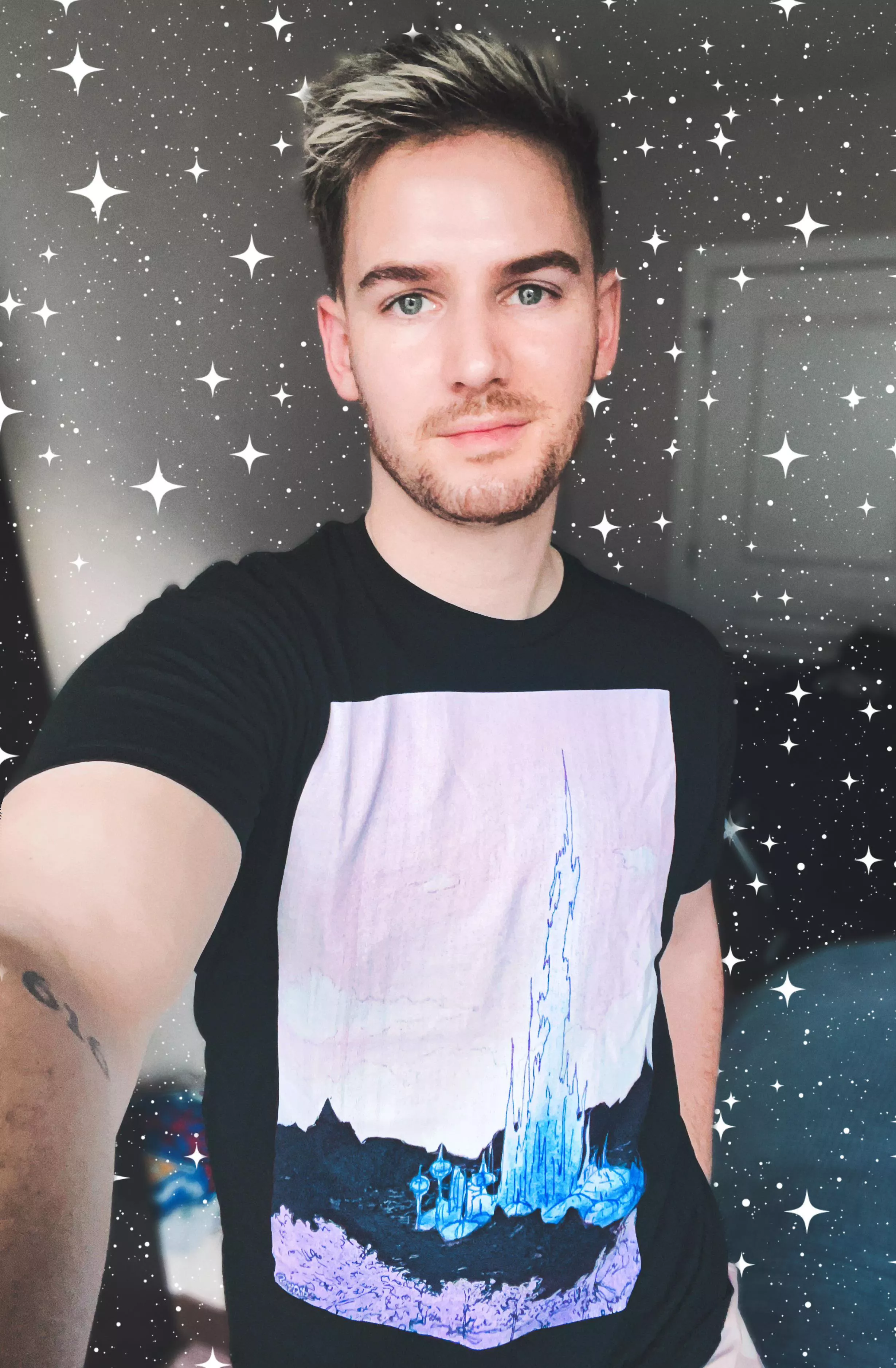 ✨I’m Commander Taylor and the Crystarium is my favorite location in FFXIV✨