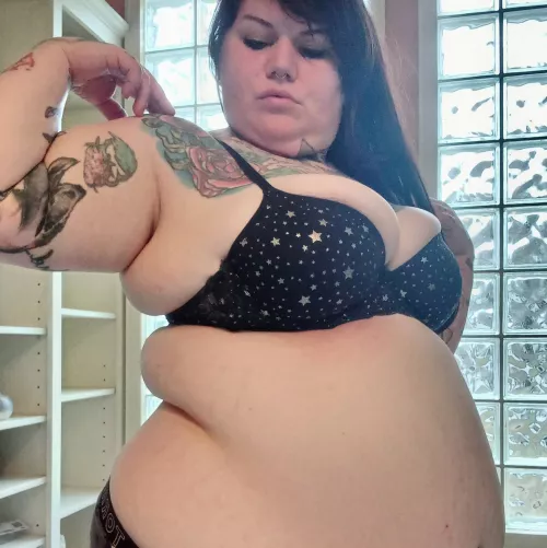 I'm definitely stuffed into this outgrown bra that's for sure