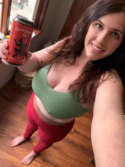 I’m doing some 1 lb curls.