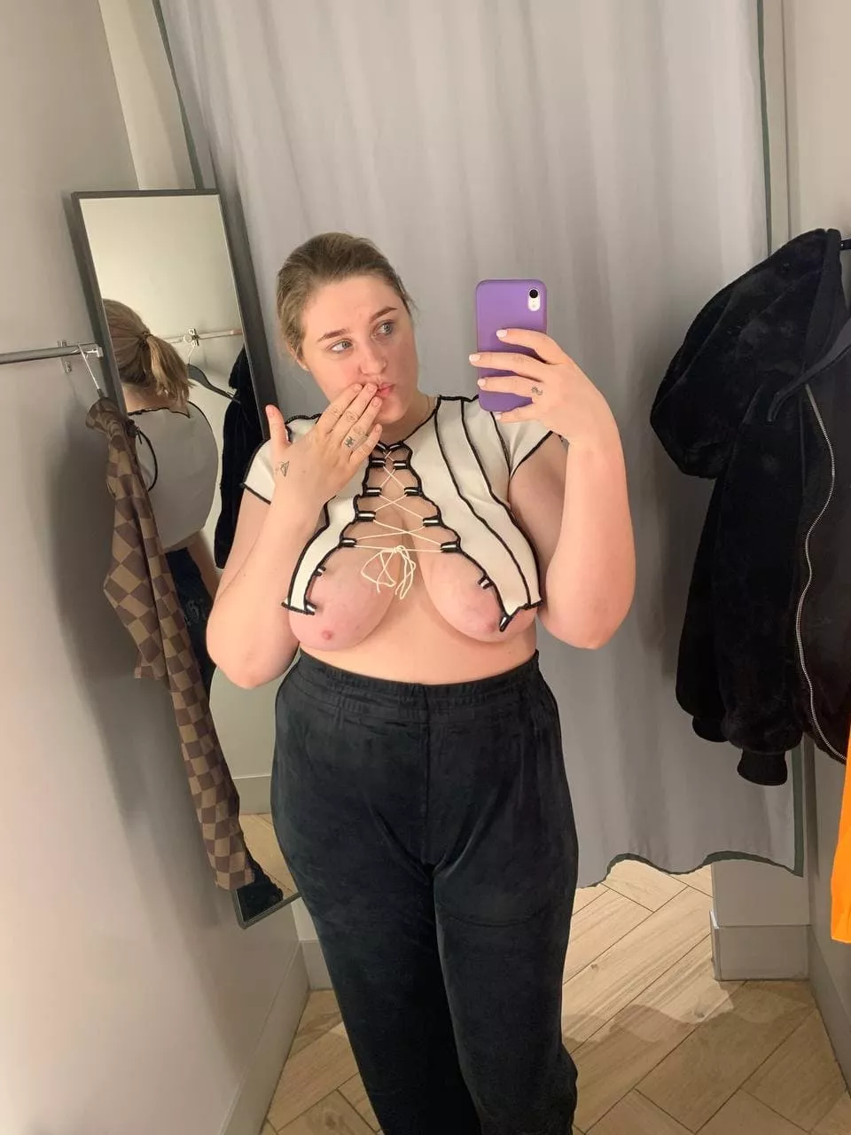 💗I'm dreaming about you squizing my nipples🤤My FREE li_nk in Bio and below🔥