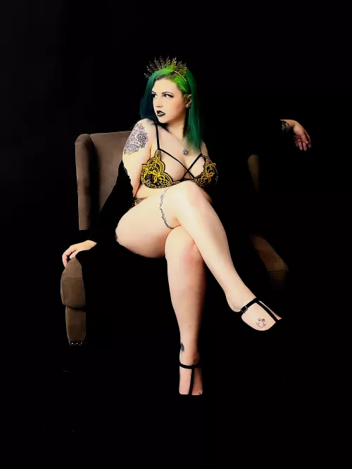 🥵 I’m dying to hear what you think of my page 🥵 New content multiple times a day, custom content available, X-rated sexting 💦 Let me fulfill your fantasies over and over 🖤🖤🖤