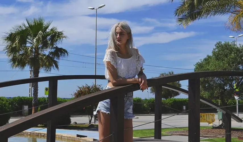 I'm from Latvia. F22