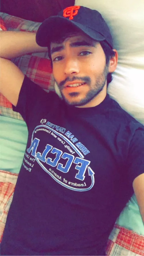 Iβm gonna stay in bed for this entire weekend π