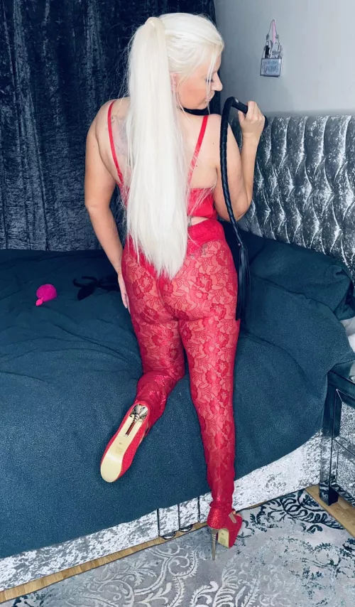 I’m gonna work some Christmas magic and whip you into shape, I think I’ll start with your useless balls