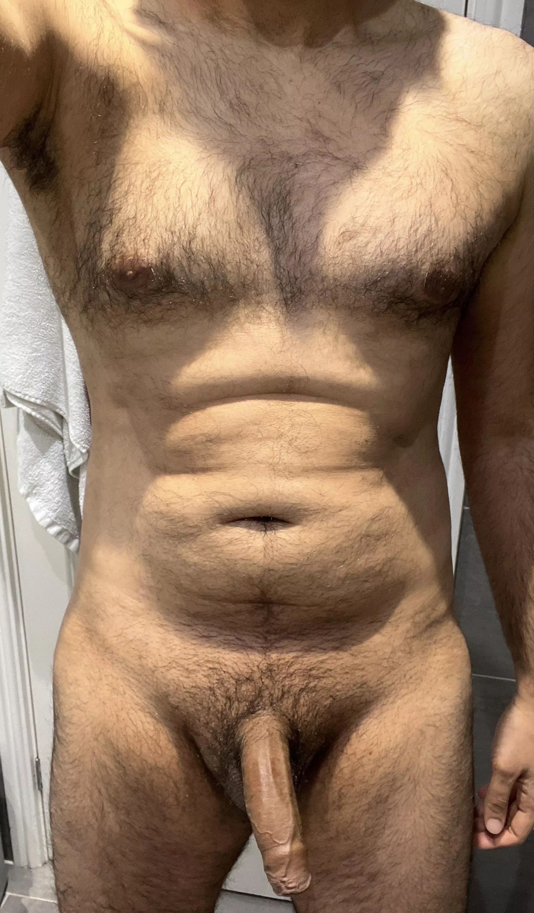 I’m horny hairy and down to fuck!