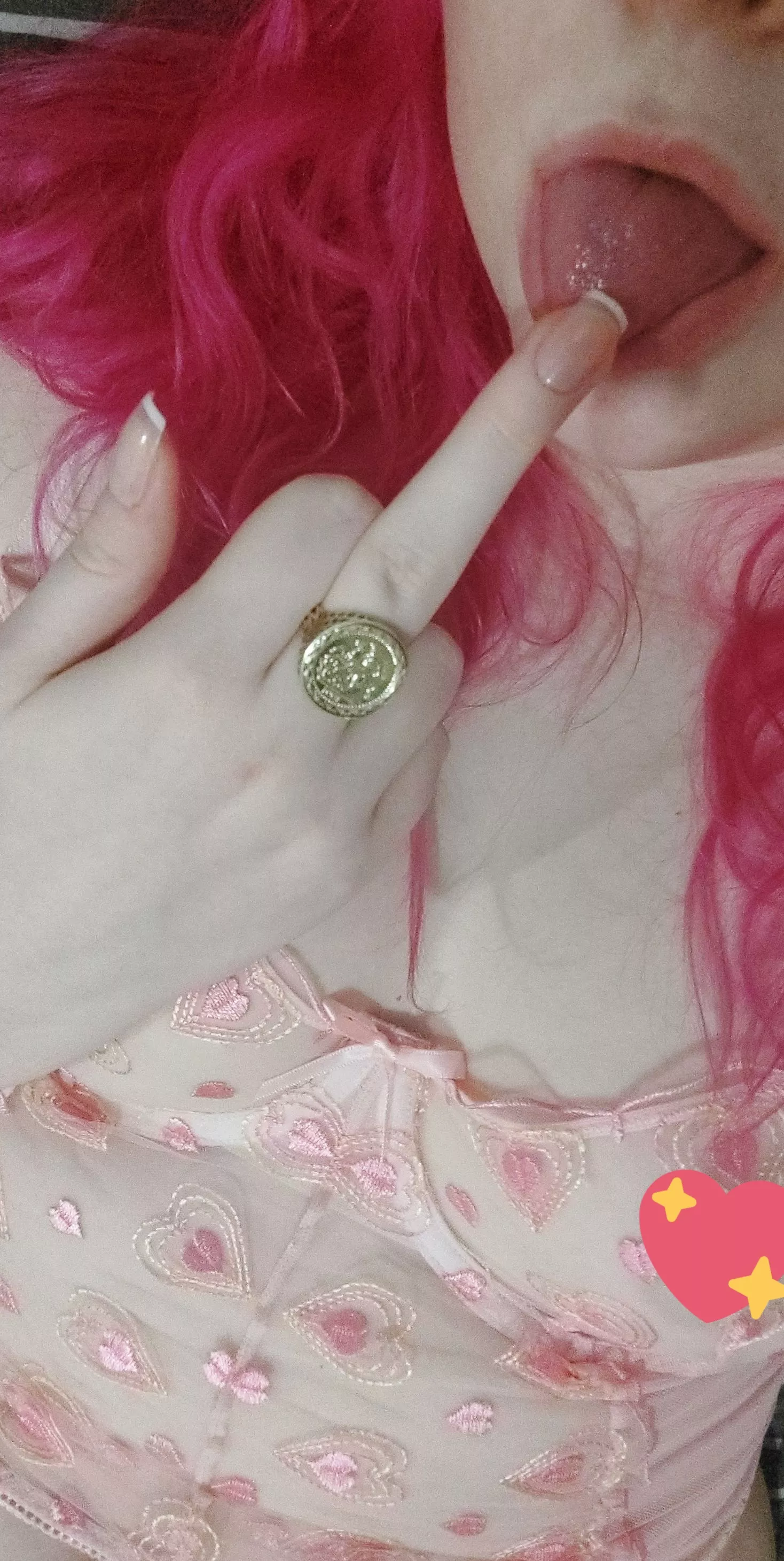 I'm hungry, what snack should I have? 😏