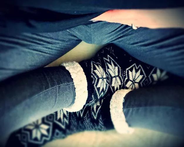 I'm just sitting here packing, thinking about pulling out my girl cock and you slobbering all over it.