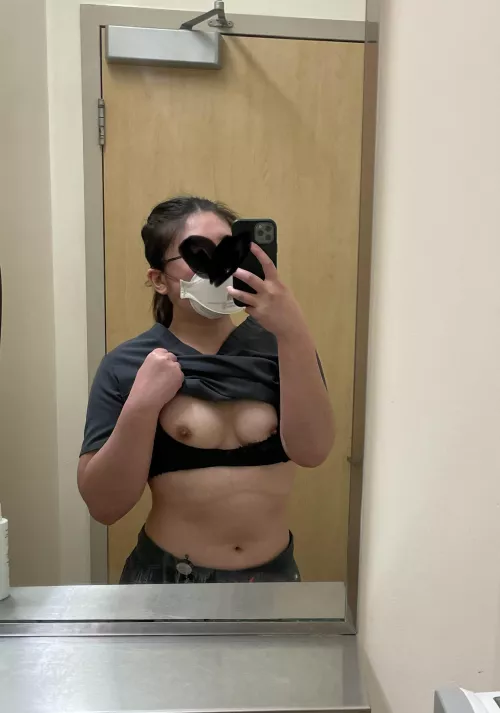 im literally only thinking about cock when i work