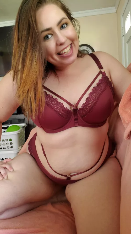 I'm looking for some FUN, Here's my Onlyfans link β¬β¬