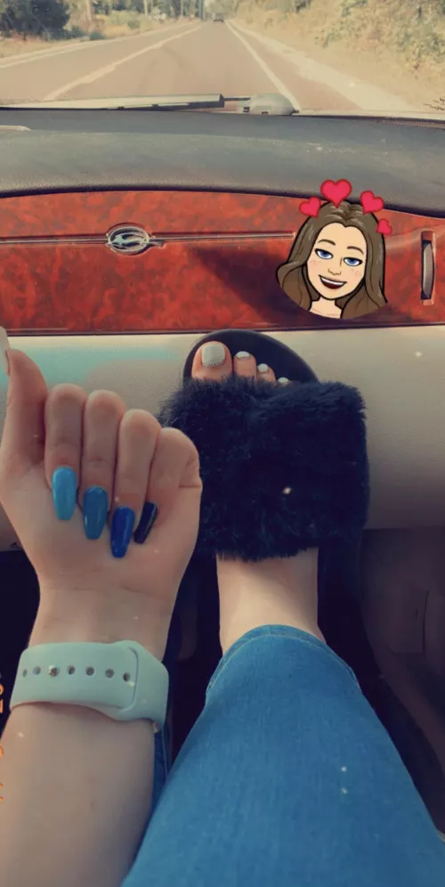 Iām new here but my feet always look pretty š