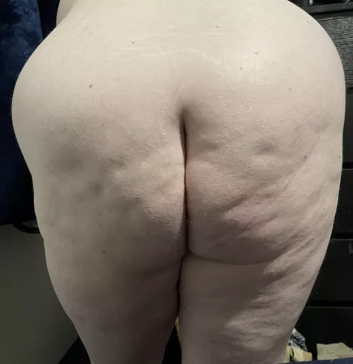 I’m new here, who wants to dominate me? 😜🤤