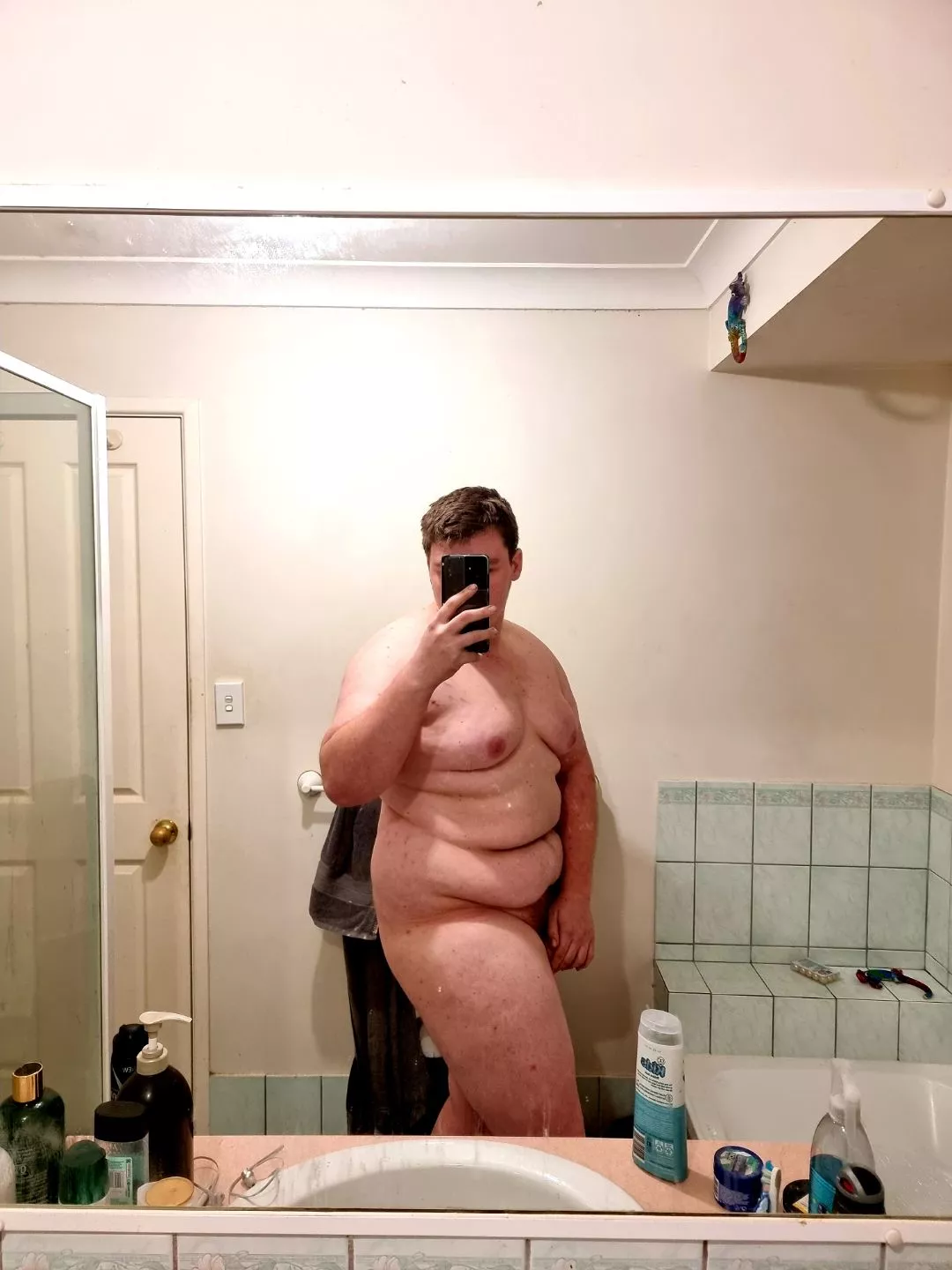 I'm normally pretty self conscious but I love the way I look in this pic 😋