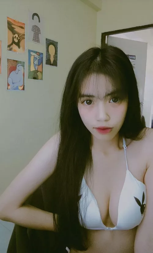 I’m offering my body to you, will you accept it ? 😇