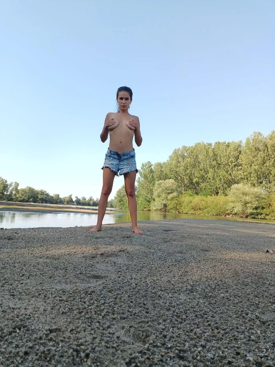 Im perfect for cuddling and other things