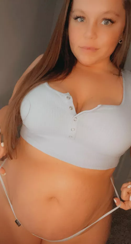 I’m ready warmer days ✨💜