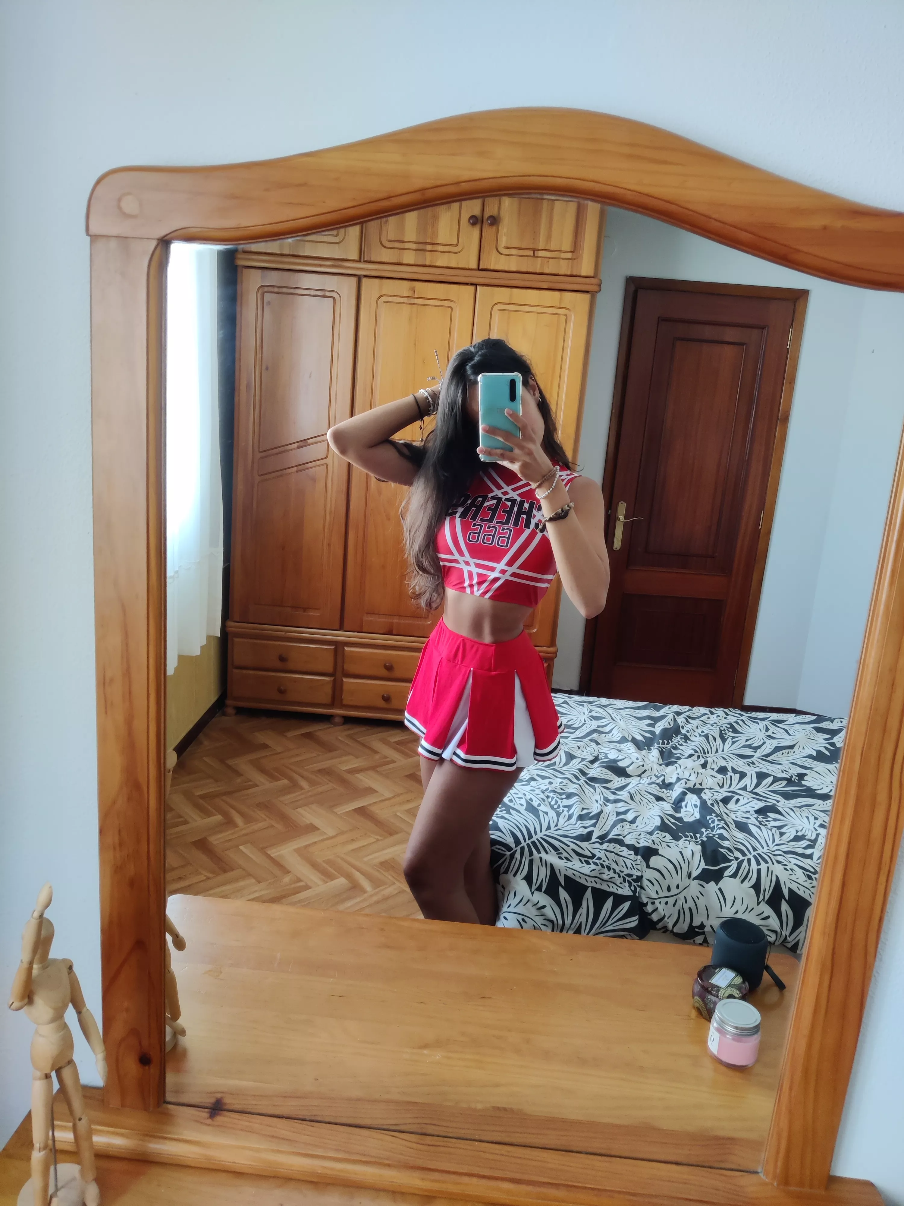 I'm running out of ideas for my next nudes here, listening to all your requests [F][18][OC]