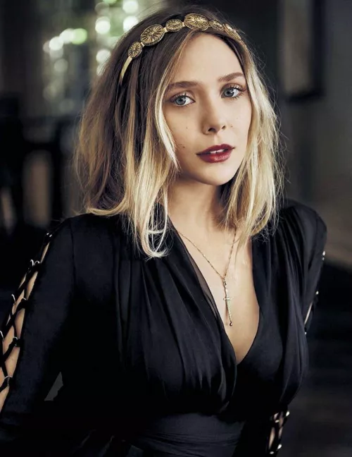 I'm such a bi sub for Elizabeth Olsen
