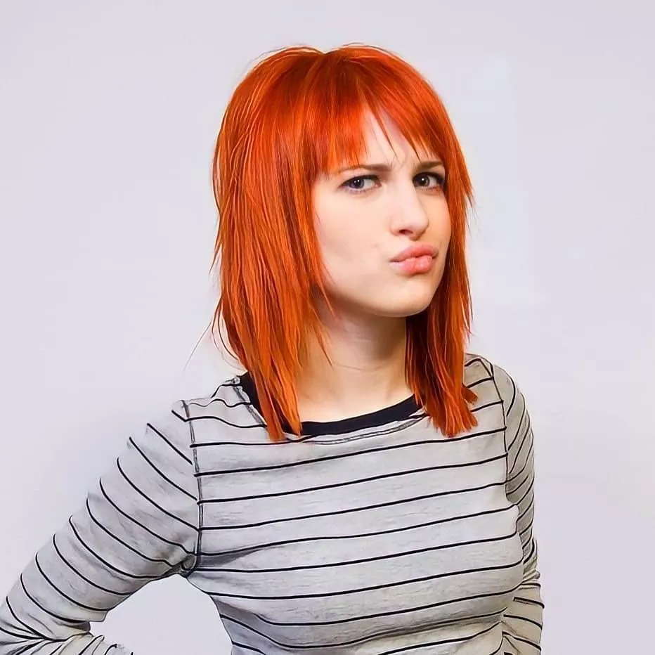 I'm such a bi sub for Hayley Williams
