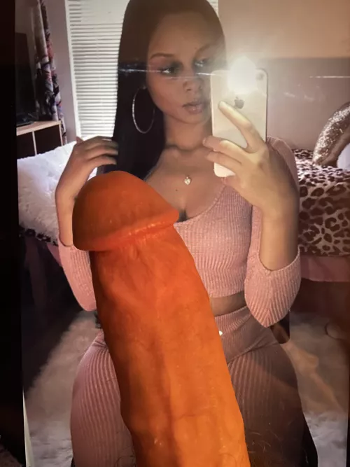 I’m tried or basic white bitches… send me some REAL Black queens and Thick sexy latinas for cock tributes! K- sissysydneysenpai