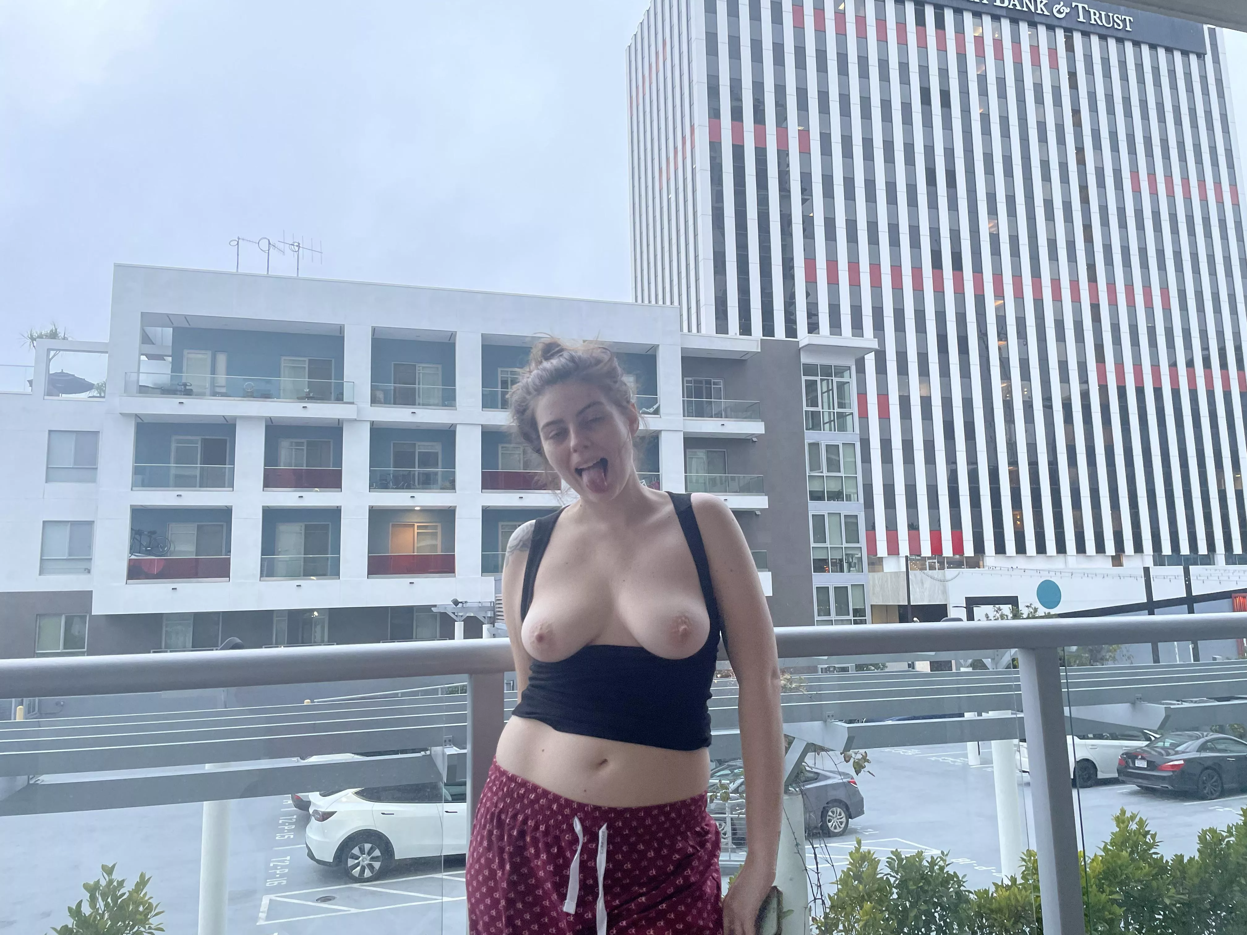 I’m trying to flash my tits EVERYDAY