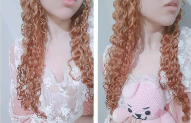 I'm usually really shy ☺ but my parents gave me this princess nightgown and I wanted to show >_<. What outfit do you like to wear to bed? Something princess? More comfy? A bit spicy? Hehe I still can't decide my favorite style yet!