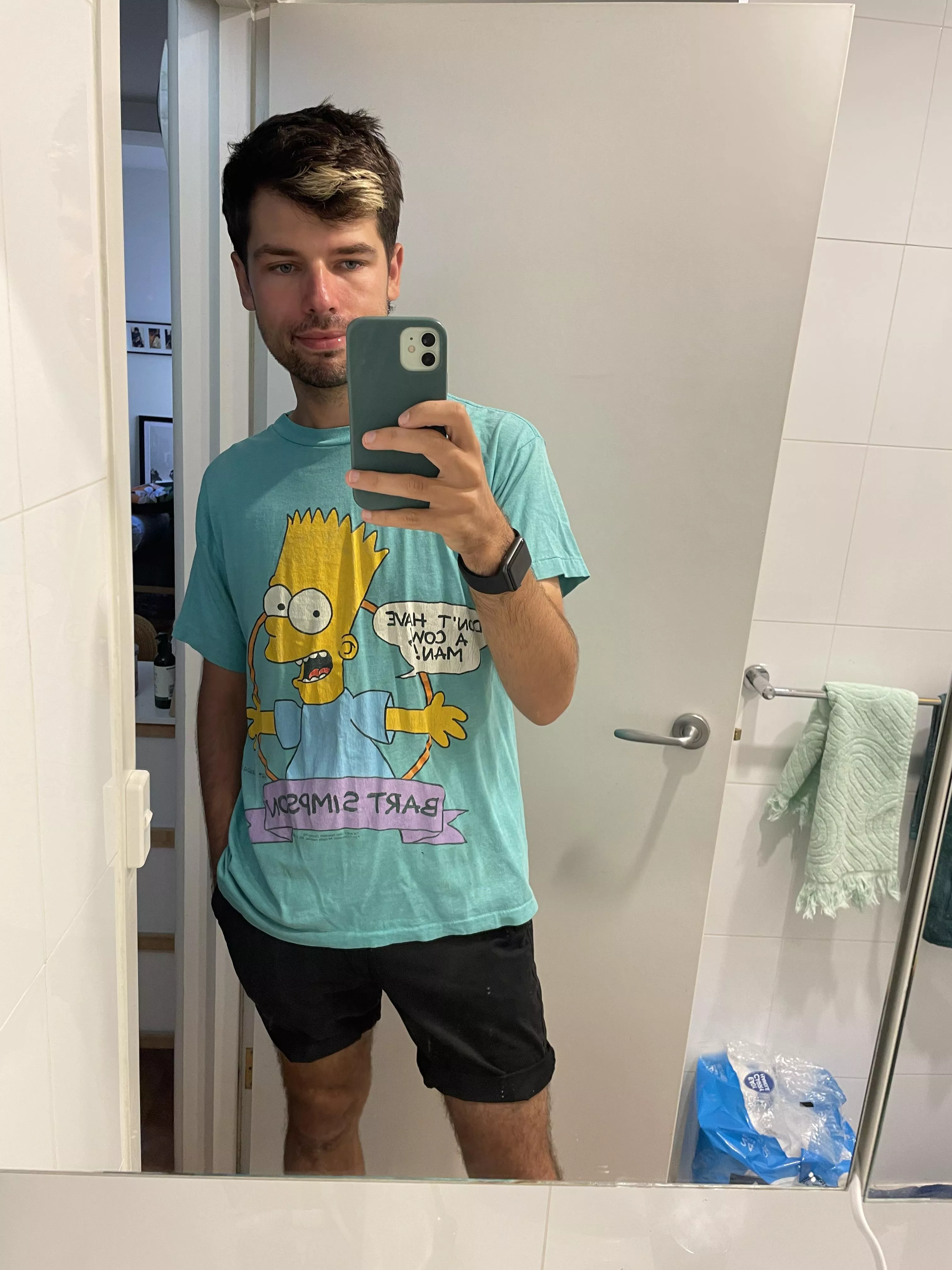 I’m vibing my new tee 🙂