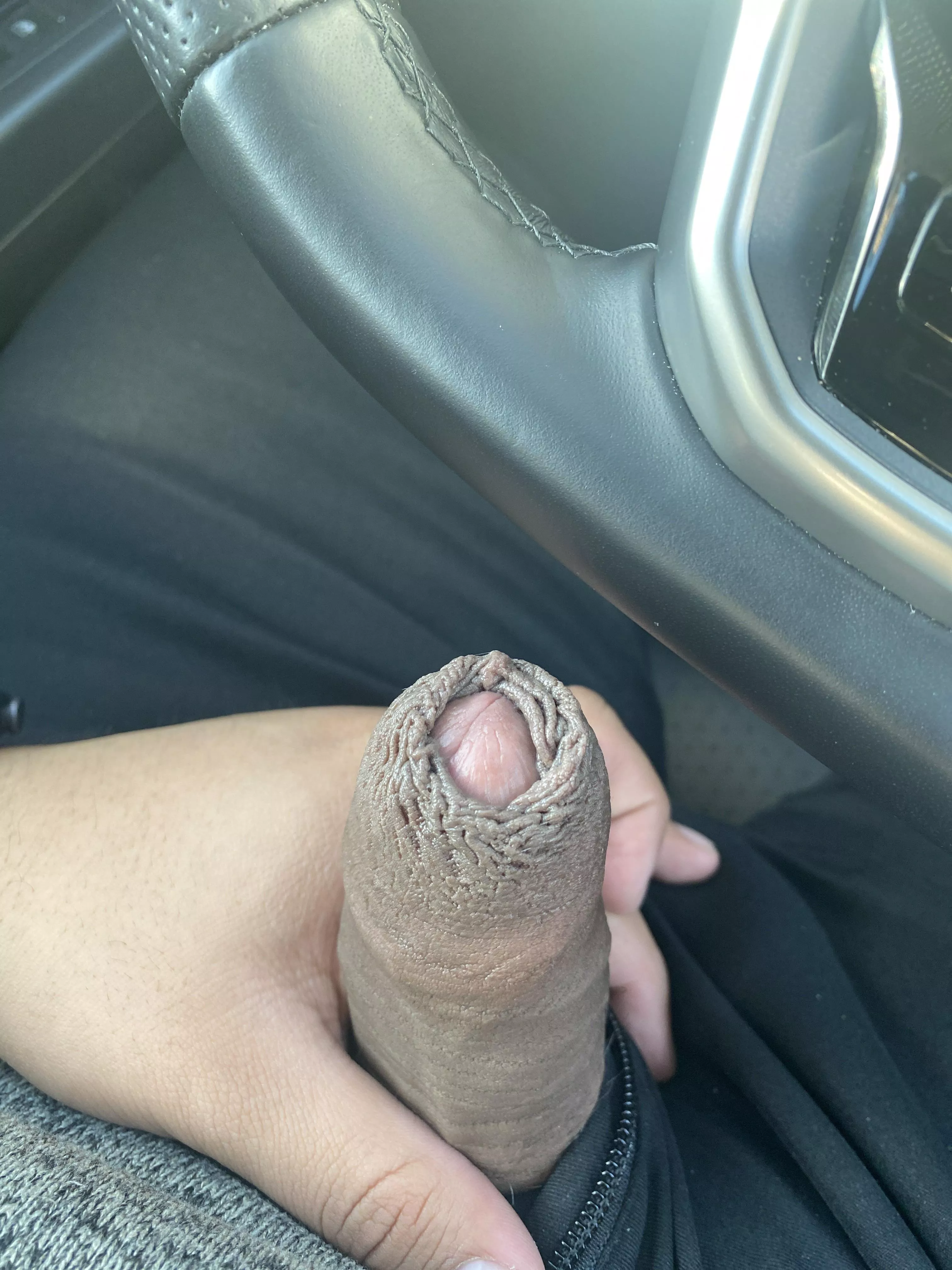 I’m waiting in the parking lot, wya?