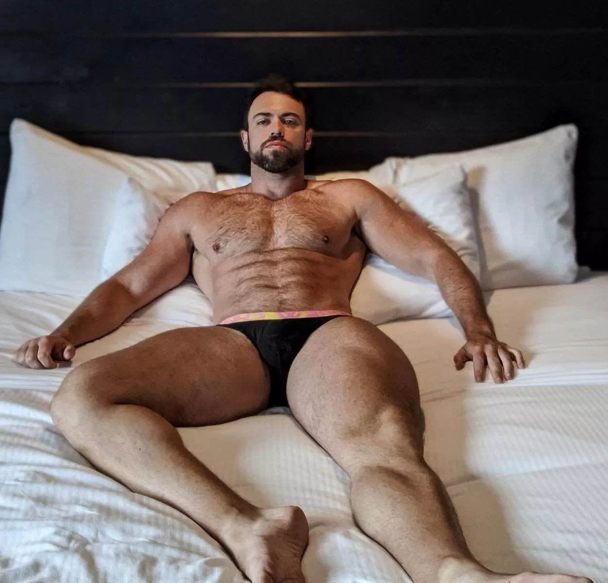 I'm your valentines present now 😜 dms open!