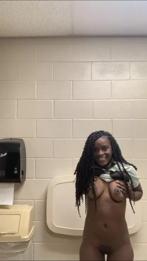 [image] Happy Saturday