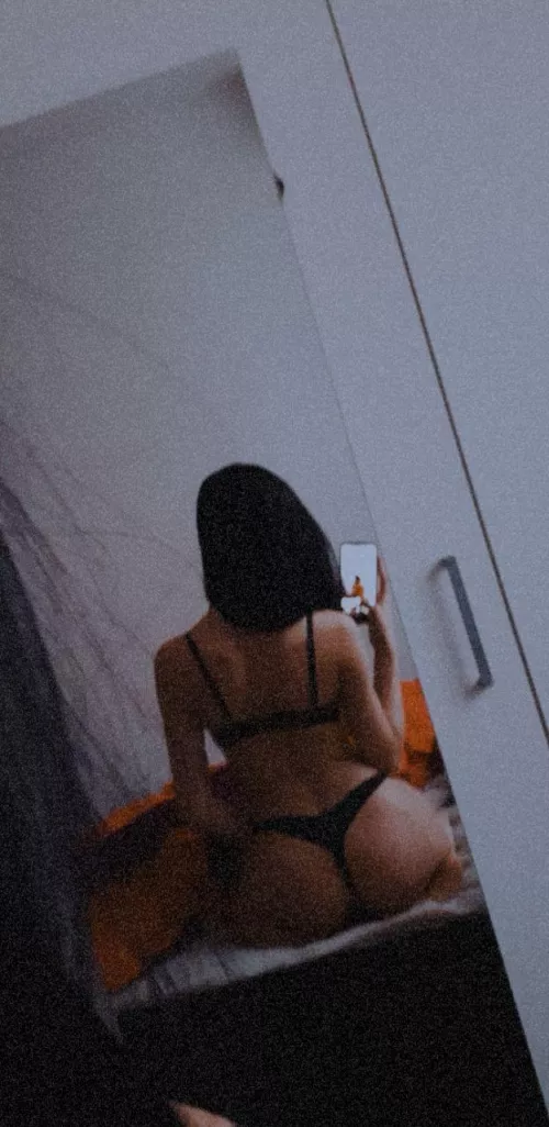 Imagine me sitting on your face