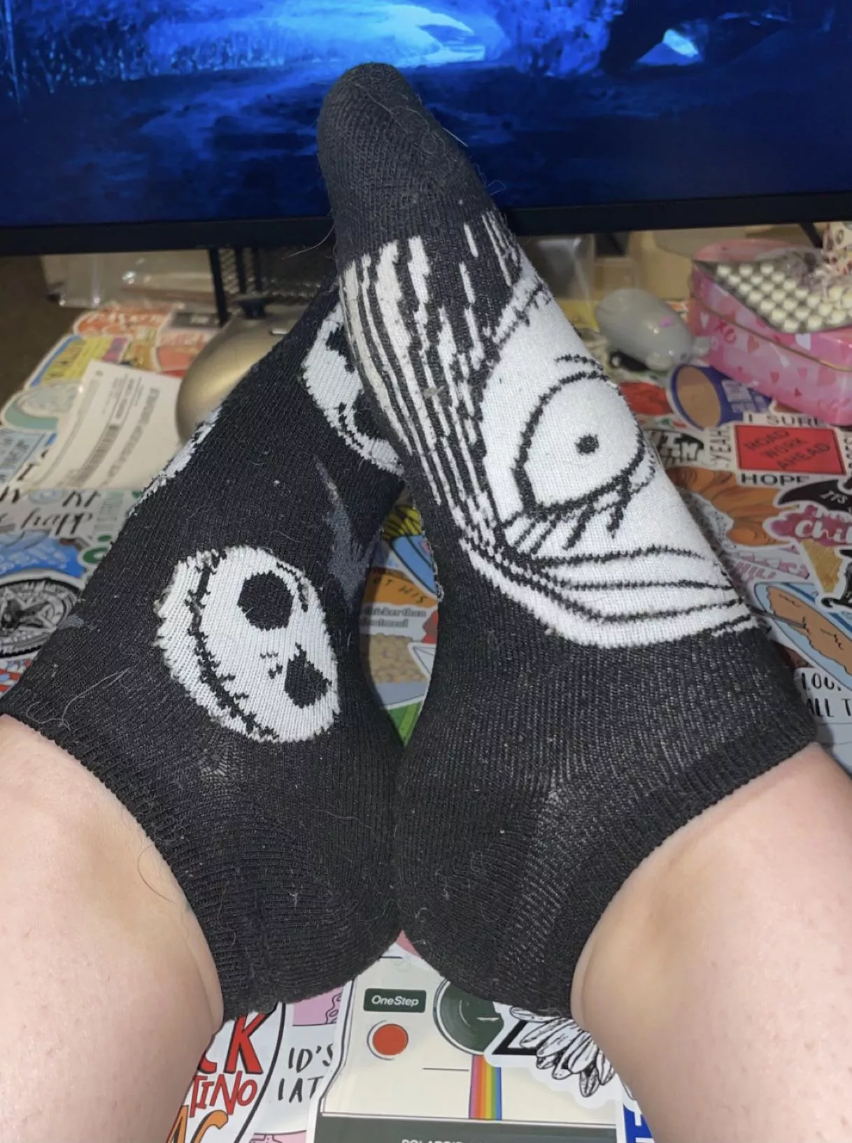 Imagine what would fit between these soles π€€ stay spooky babies and DM for more π Imagine what would fit between these soles π€€ stay spooky babies and DM for more π