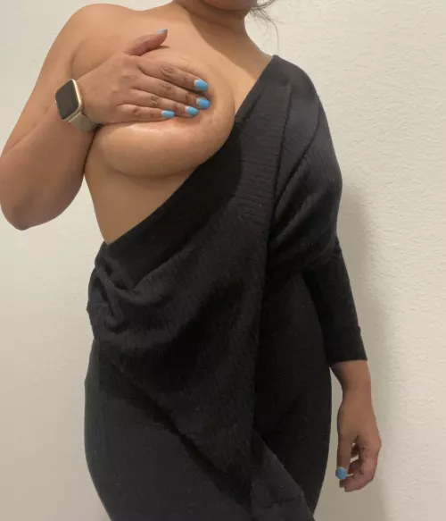 In a public bathroom playing with my tits hope no one walks in π