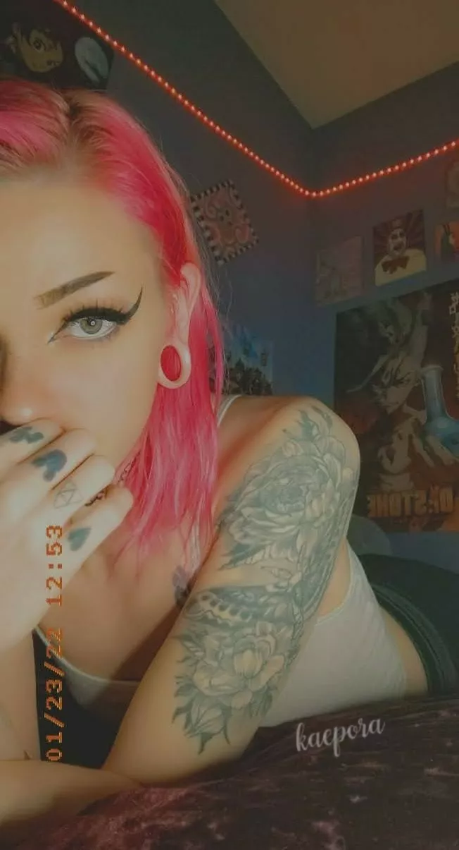 In need of booty rubs. 🥺