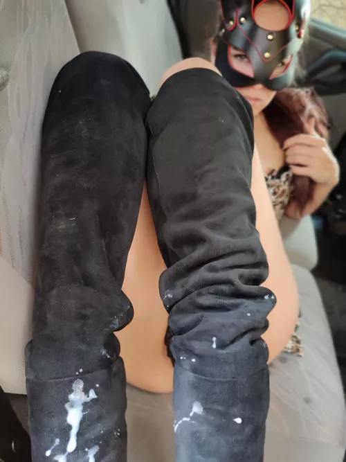 innocent walk ended with cum on my boots
